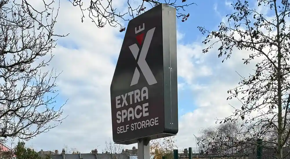 extra-space-sign